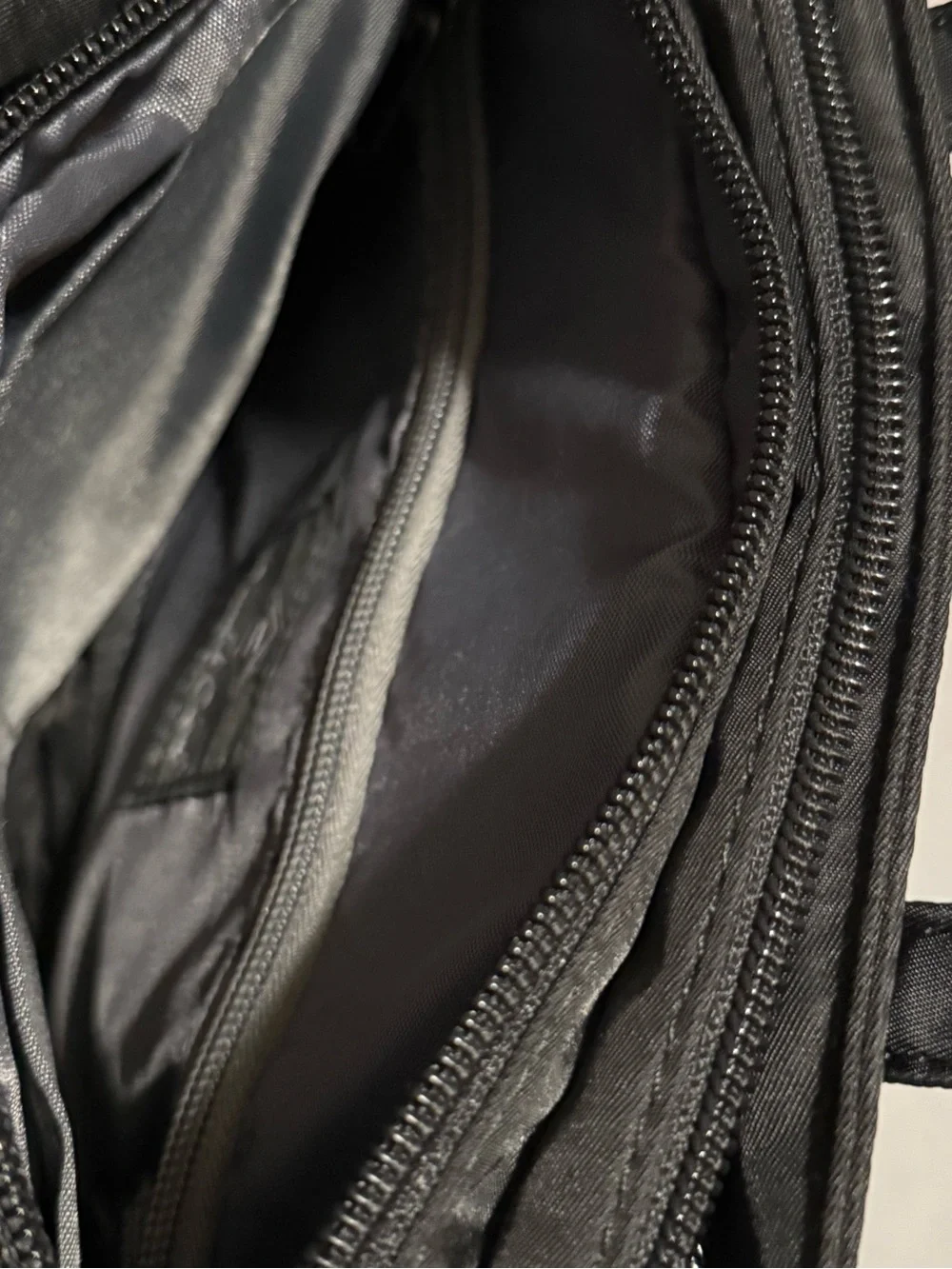 Black Women's Tote Bag with crossbody strap - Concealed Carry Purse NWOT